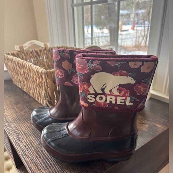 Sorel Other - Sorel Girl’s Boots, waterproof, floral, warm, cozy size 12